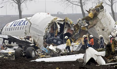 airline plane crash today